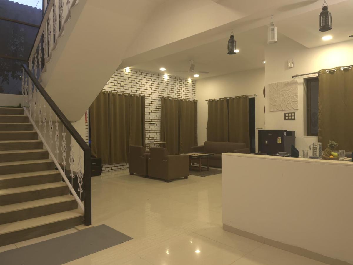 לונבלה Eko Stay- Tropicana Villa מראה חיצוני תמונה